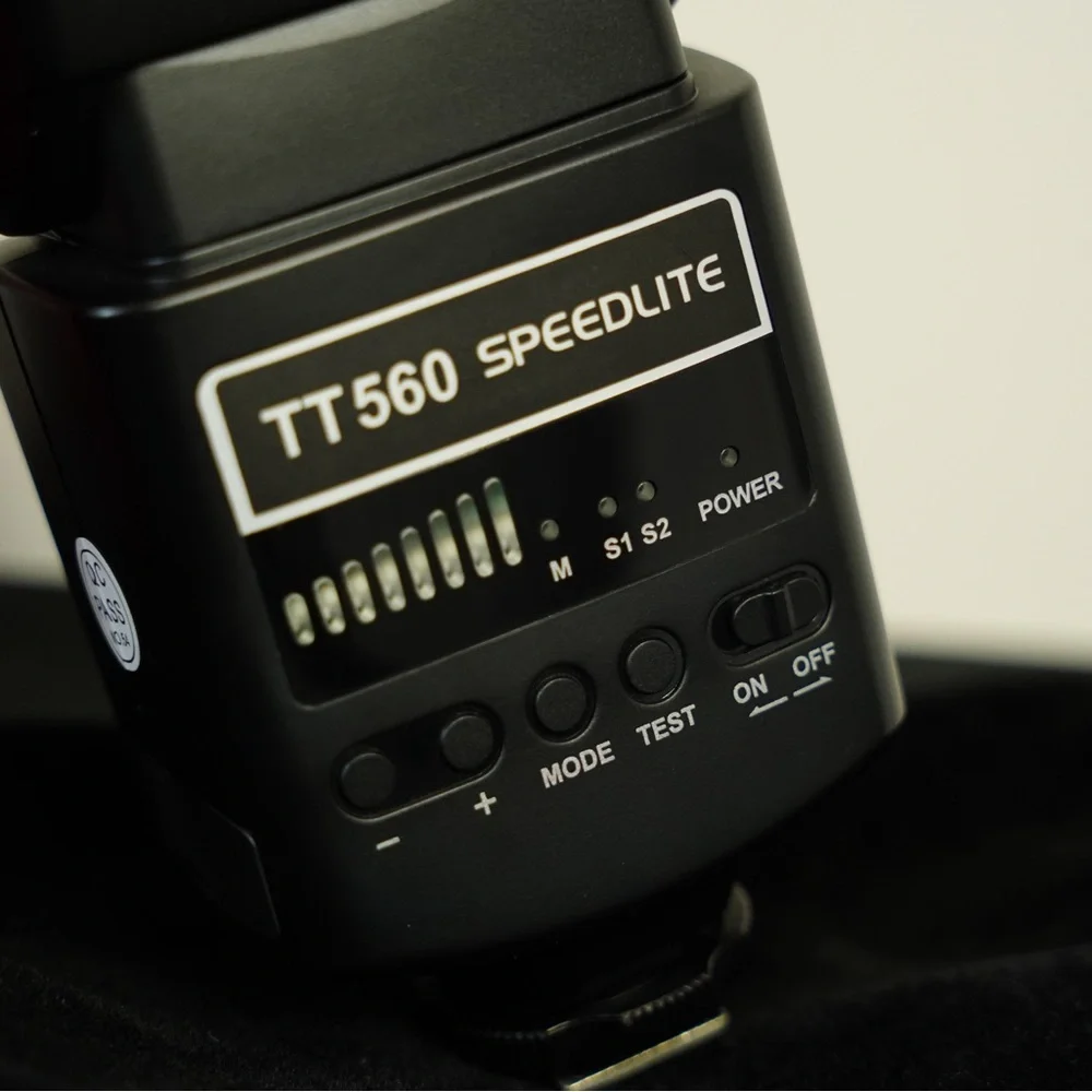 Neewer TT560 Speedlite Flash - Black